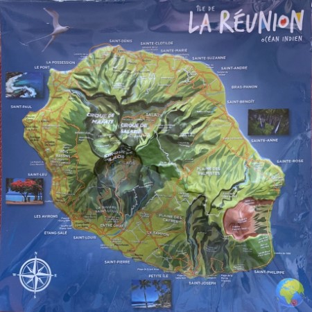 Le Calendrier 2024 Akhoun éditions. La Réunion. Produit La Réunion.